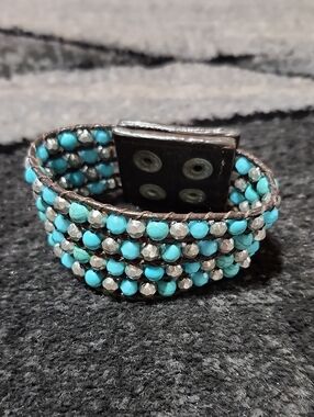 YIL FUNG TURQUOISE & SILVER BEADED FAUX LEATHER SNAP-CLOSURE CUFF BRACELET